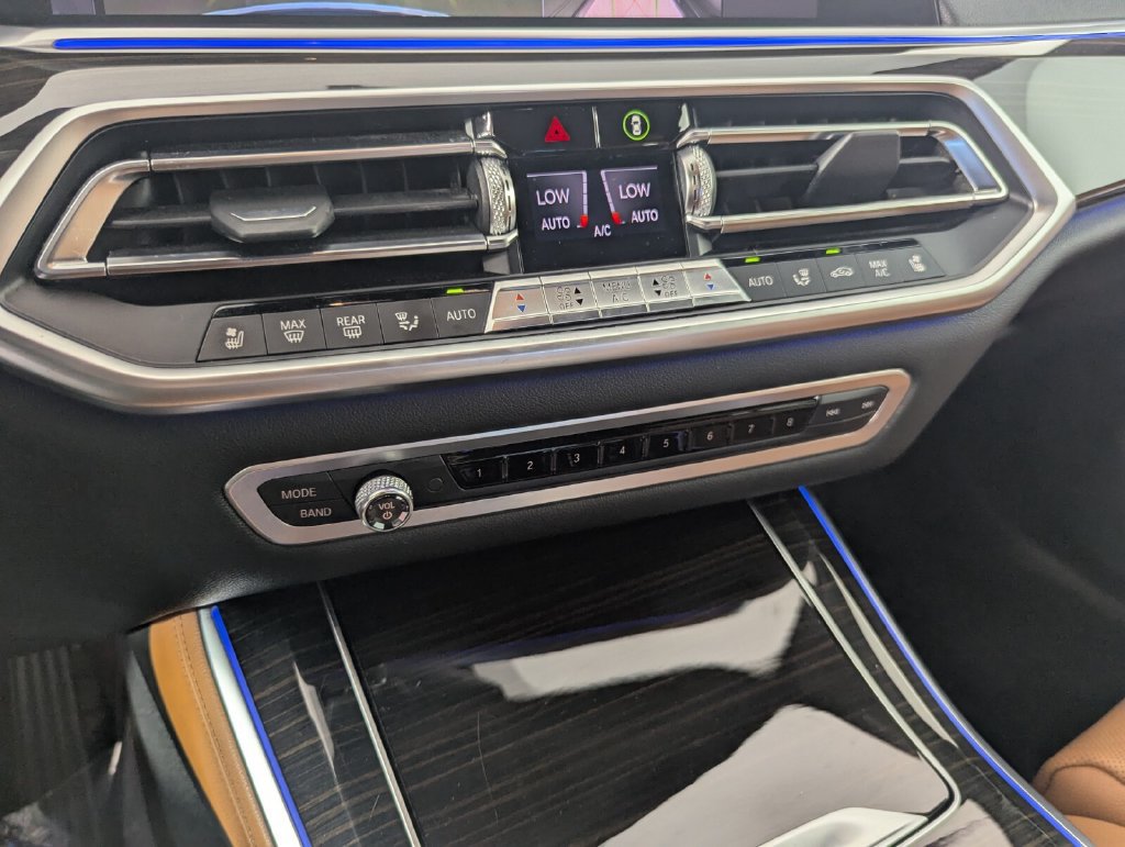 Used 2019 BMW X5 xDrive40i w/ Executive Package AWD/4WD image 20