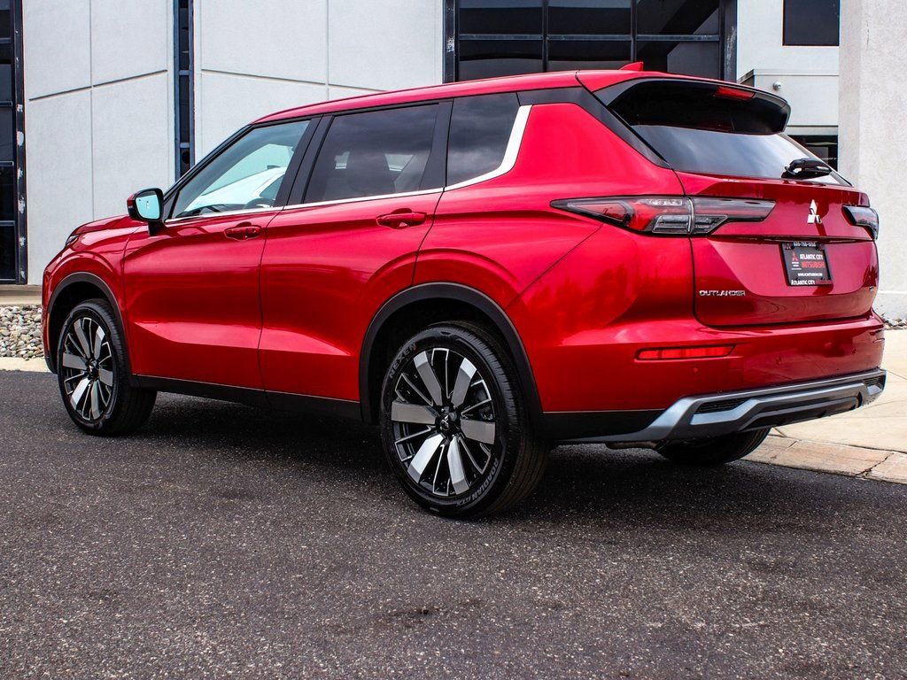 New 2025 Mitsubishi Outlander SE AWD/4WD image 4