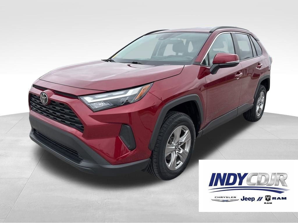 Used 2023 Toyota RAV4 XLE image 1