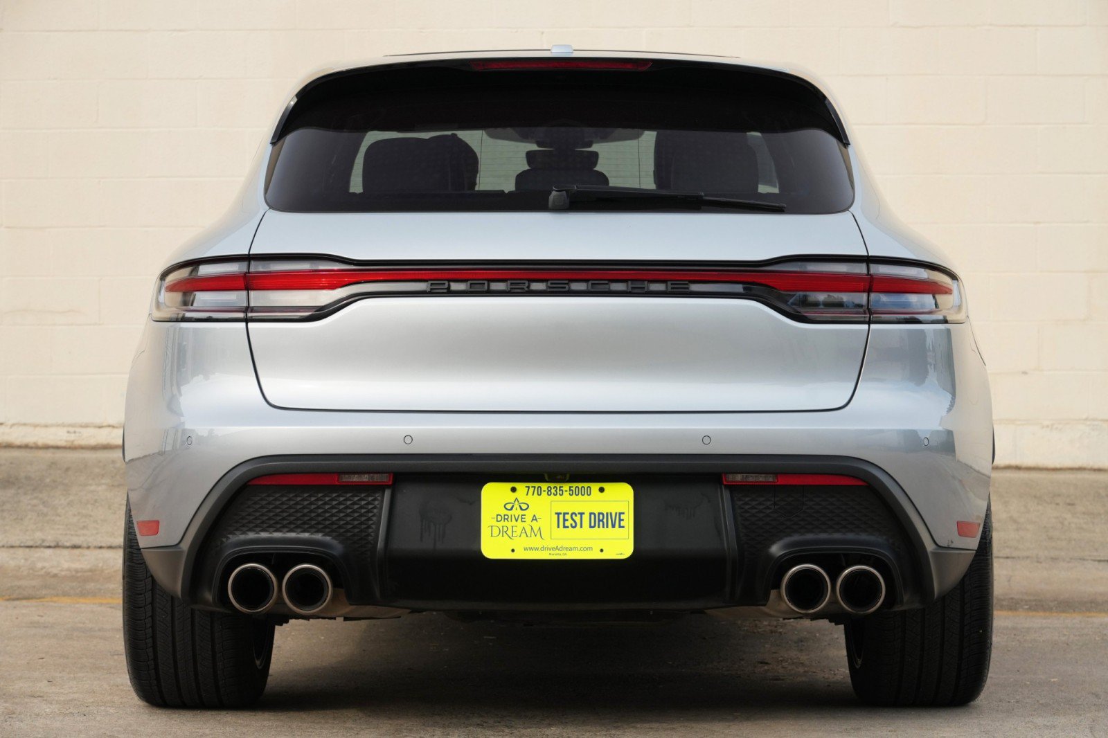 Used 2023 Porsche Macan S AWD/4WD image 11