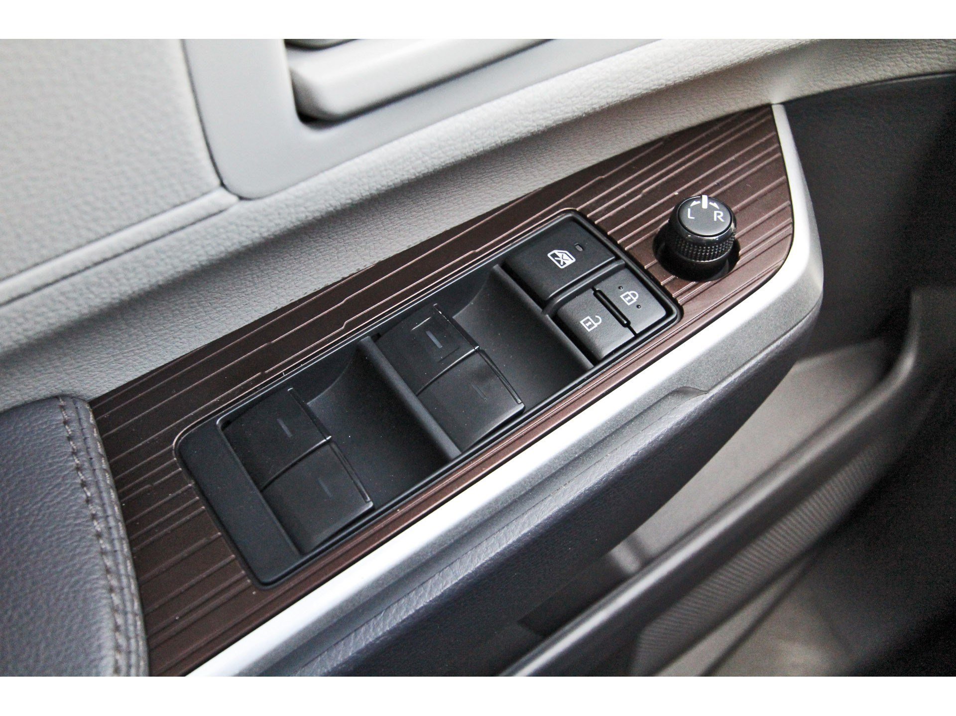 Used 2022 Toyota Sienna LE FWD image 24