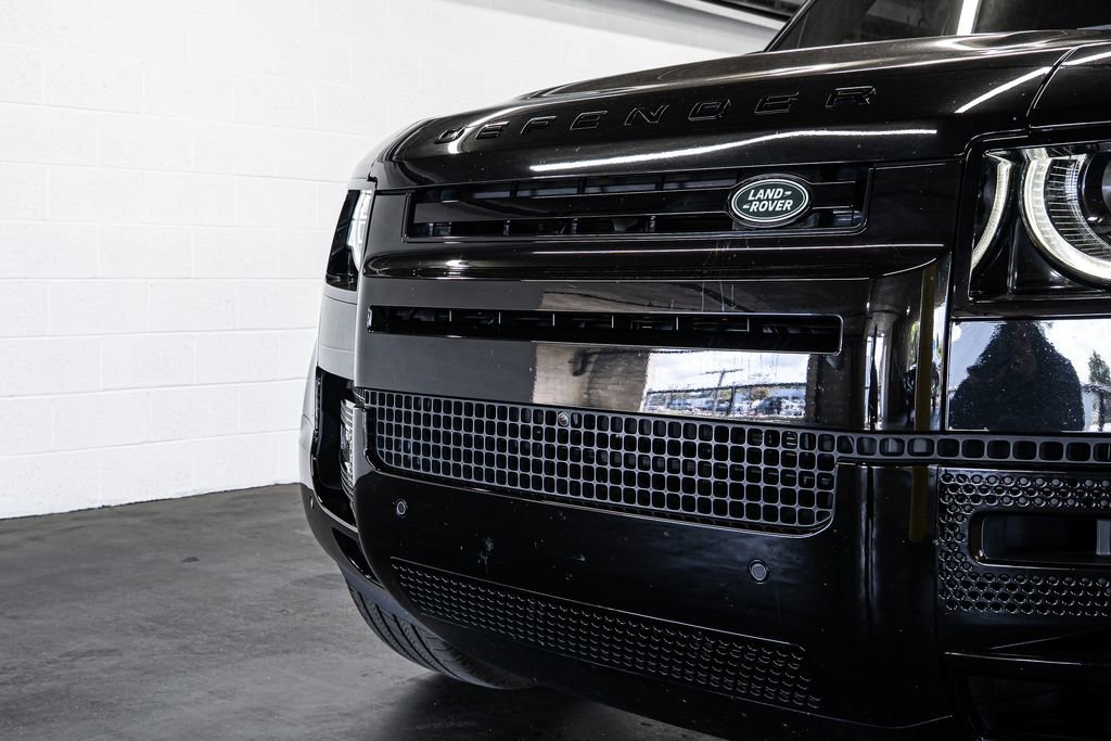 Used 2023 Land Rover Defender 110 X image 9
