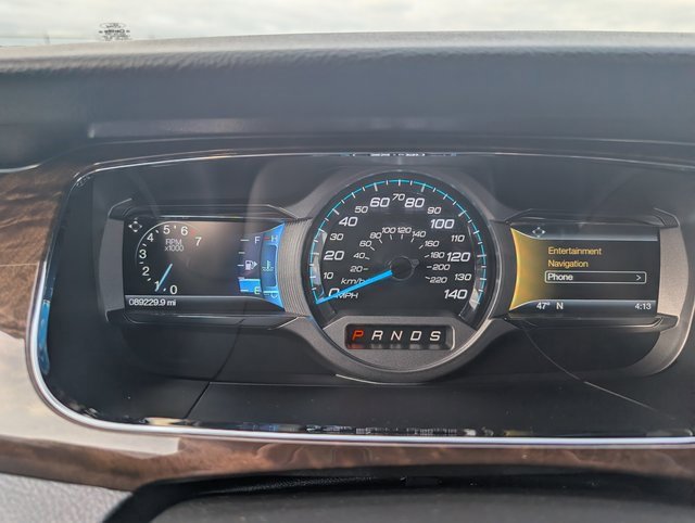 Used 2018 Ford Taurus Limited image 15