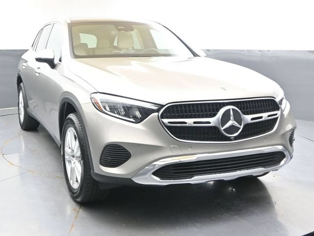 Used 2023 Mercedes-Benz GLC 300 4MATIC image 8