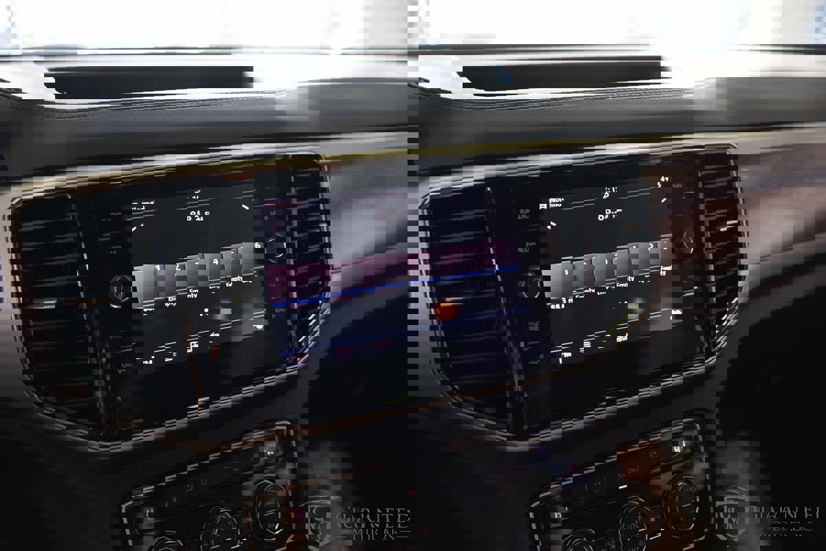 Used 2018 Volkswagen Atlas SEL Premium image 28