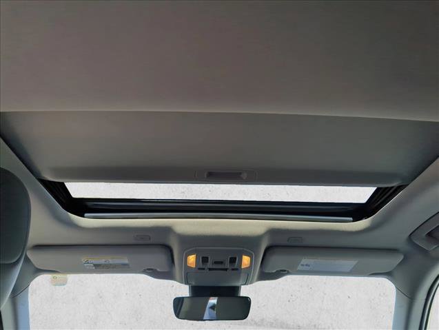 Certified 2025 Toyota Highlander XLE FWD image 25