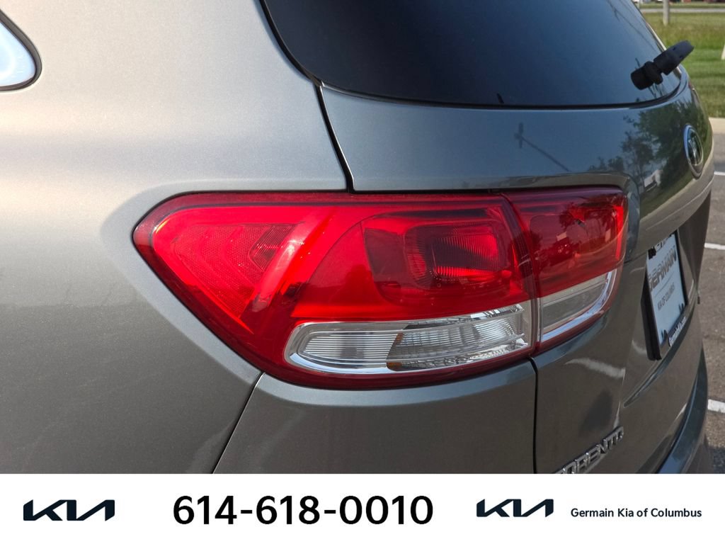 Used 2017 Kia Sorento EX w/ EX Premium Package AWD/4WD image 16