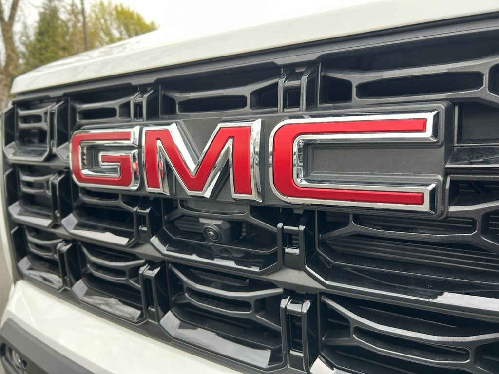 Used 2025 GMC Canyon Elevation w/ Convenience Package image 31