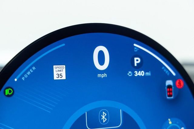 New 2026 MINI Cooper S image 2