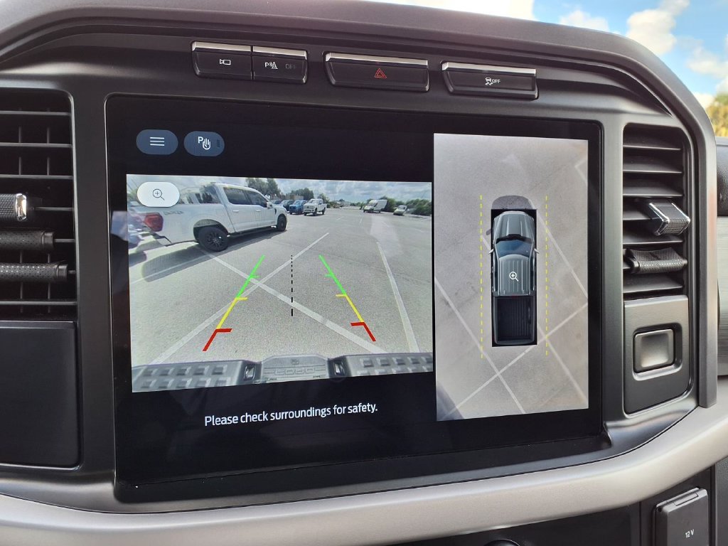 Used 2023 Ford F150 Lightning XLT AWD/4WD image 31