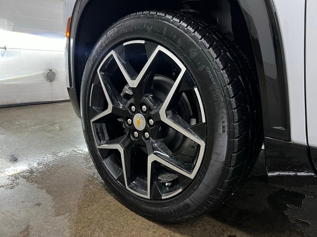 New 2026 Chevrolet Traverse High Country image 11