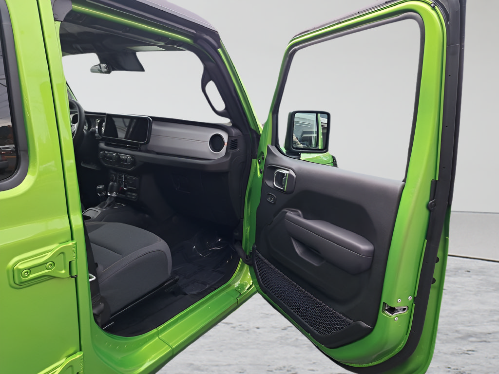 New 2025 Jeep Gladiator Sport AWD/4WD image 16