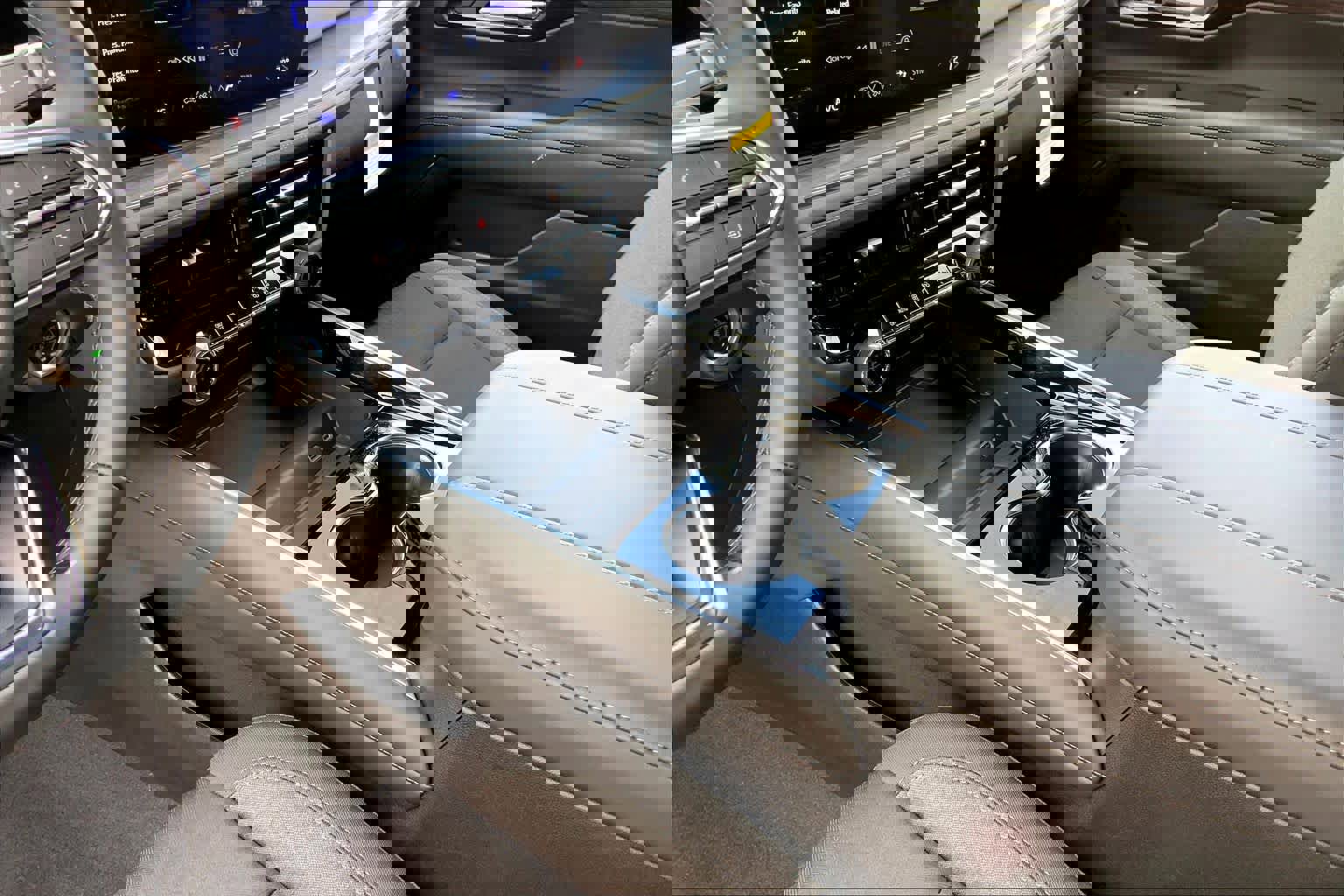 Used 2026 Chevrolet Suburban LS image 17