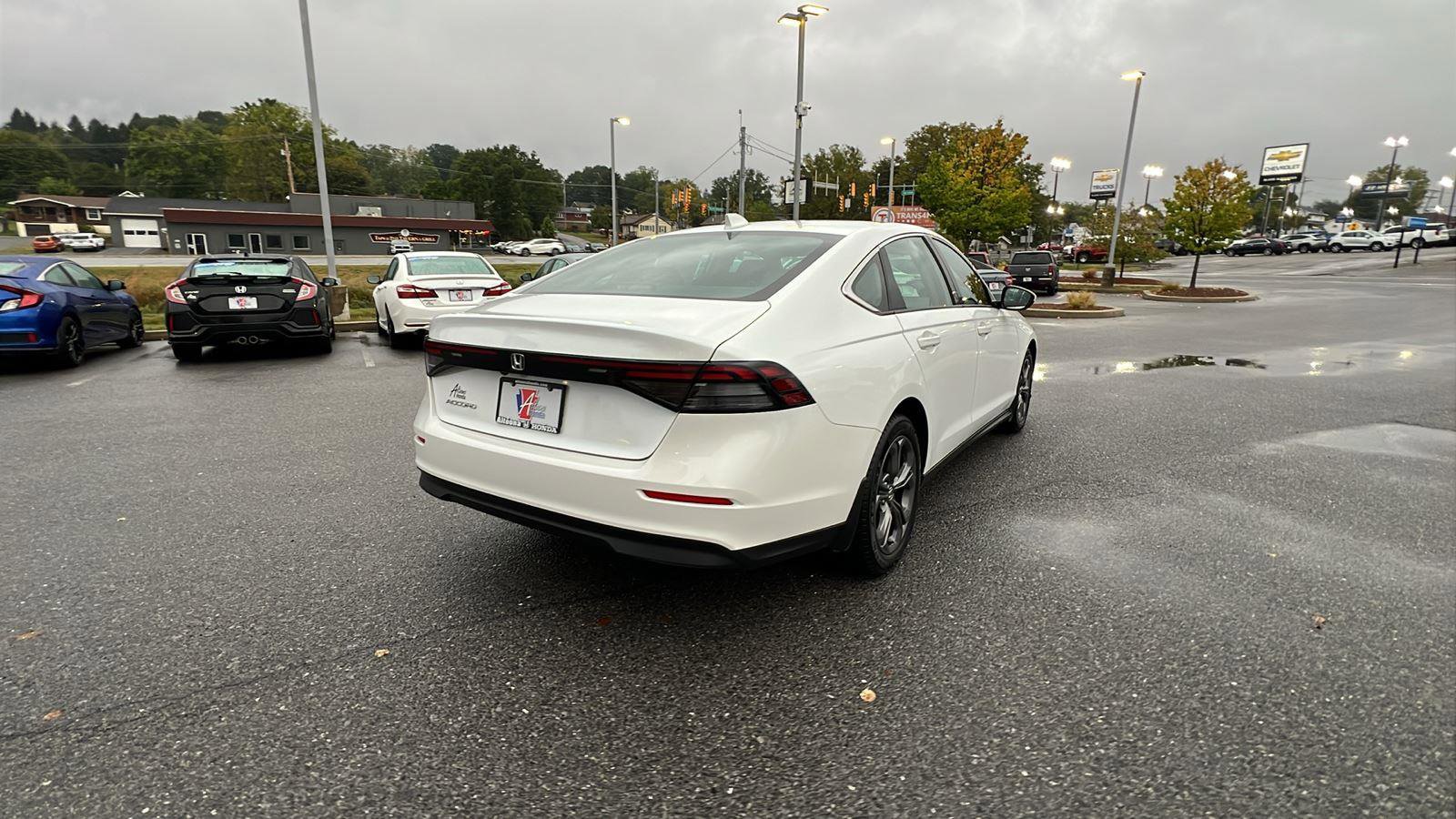 Certified 2023 Honda Accord EX image 4