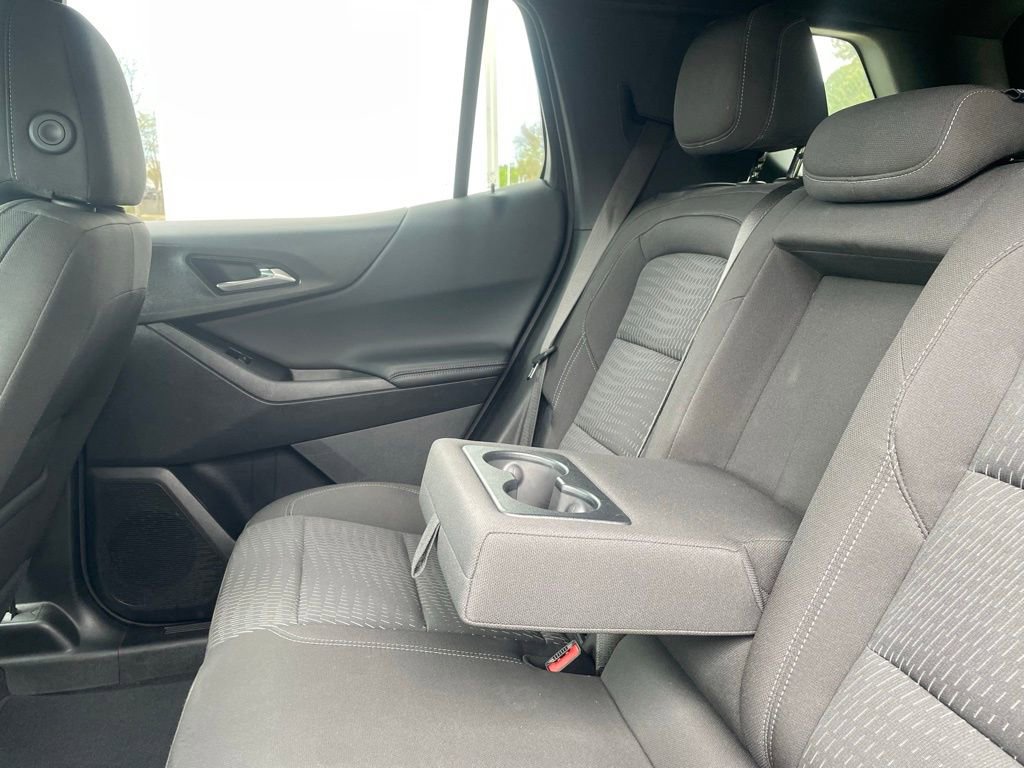 Used 2025 Chevrolet Equinox LT FWD image 14