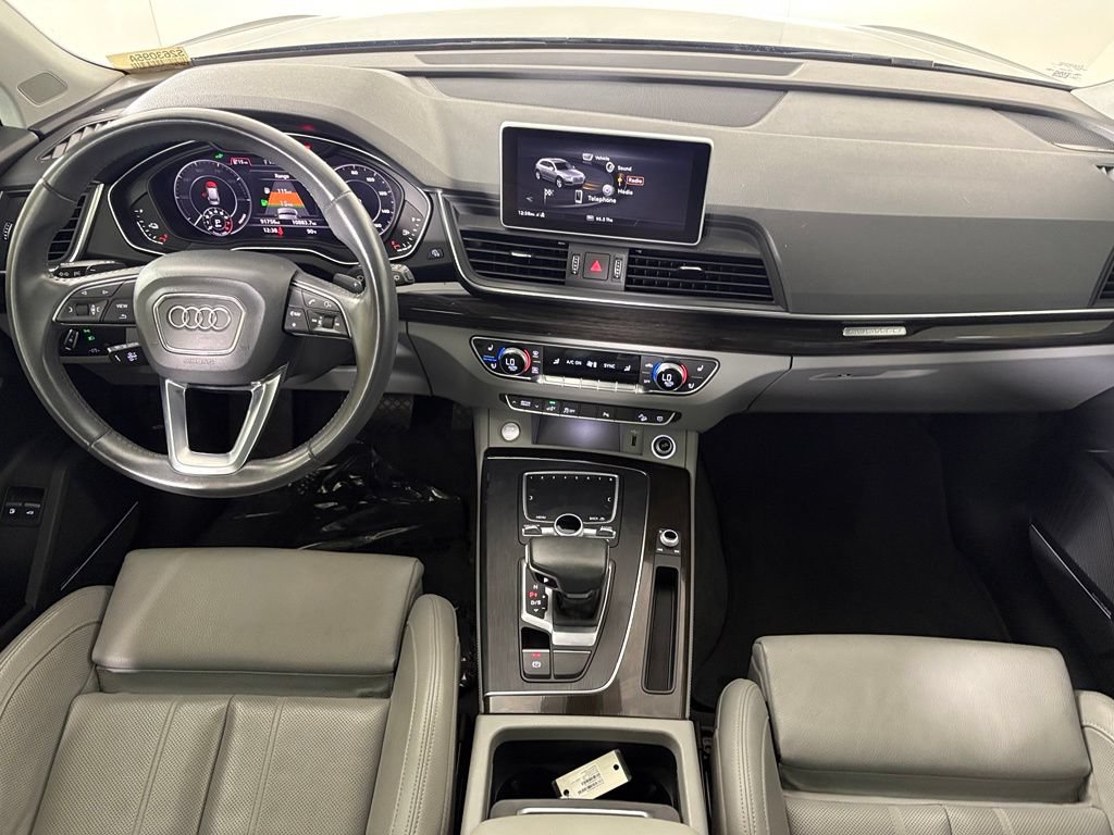 Used 2020 Audi Q5 e Premium Plus w/ Premium Plus Package AWD/4WD image 33