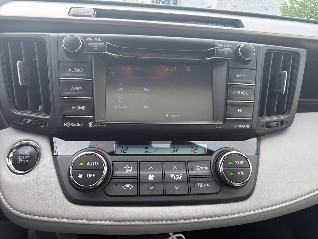 Used 2018 Toyota RAV4 XLE AWD/4WD image 17