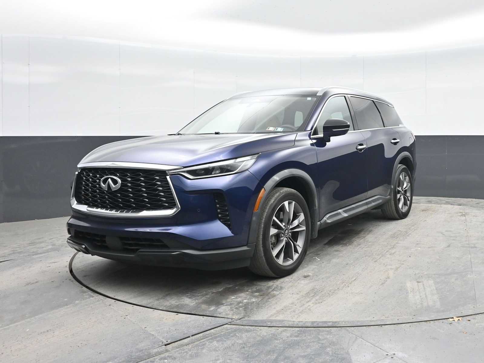 Used 2023 INFINITI QX60 Luxe w/ Cargo Package AWD/4WD image 5