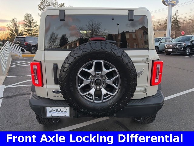 Used 2025 Ford Bronco Badlands image 7