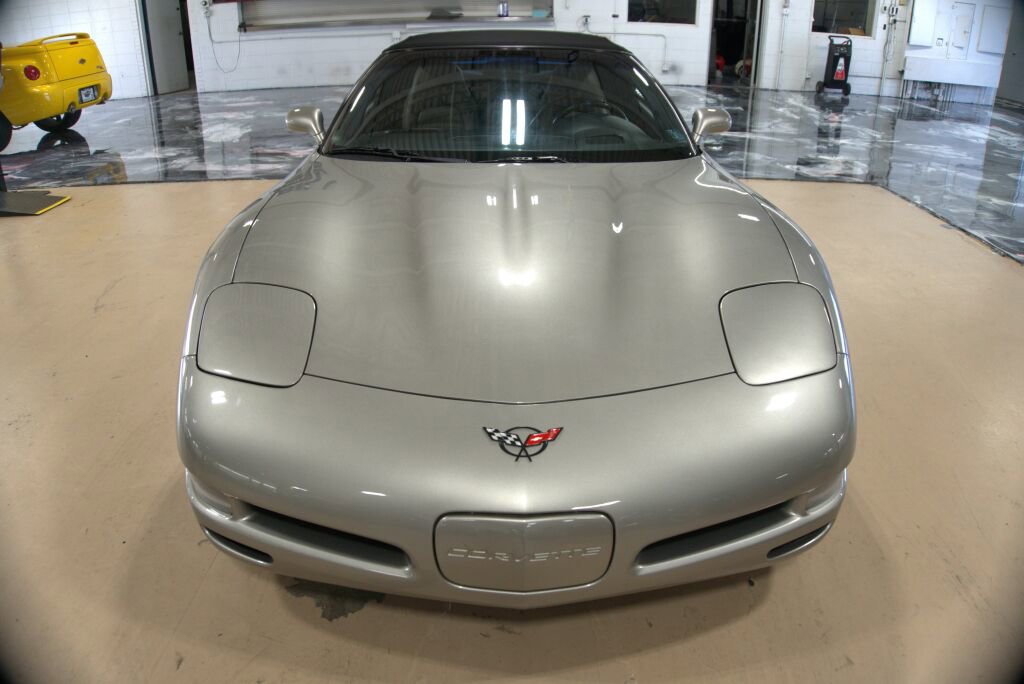 Used 2001 Chevrolet Corvette Convertible w/ Preferred Equipment Group2 image 8
