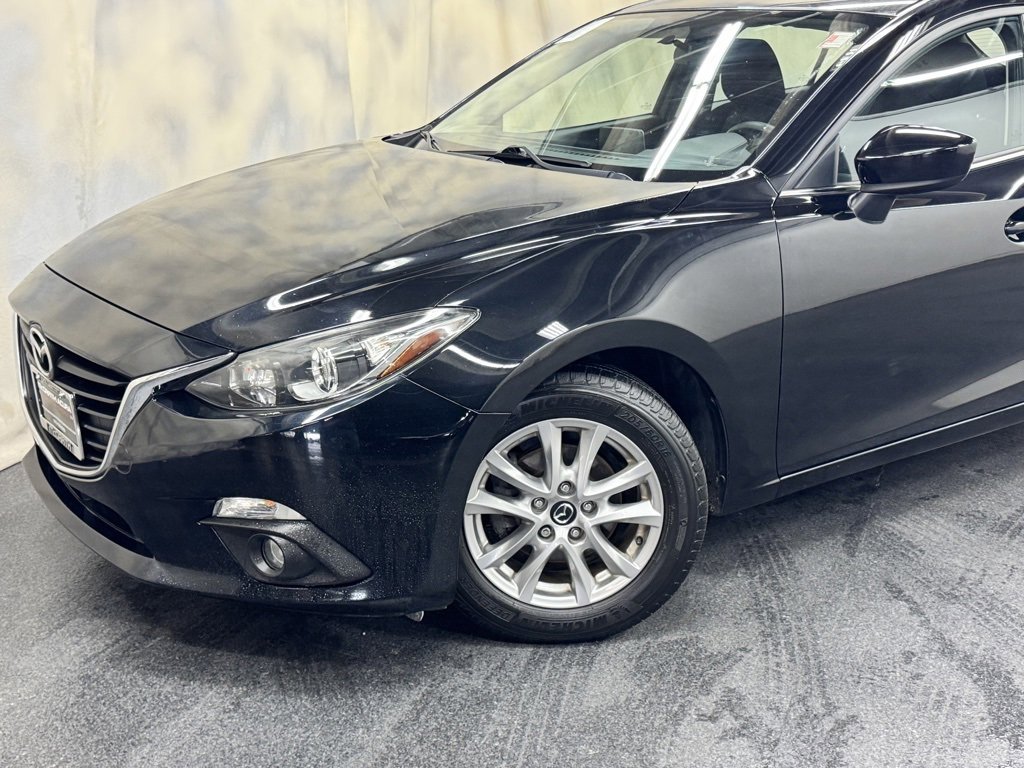 Used 2015 MAZDA MAZDA3 i Touring image 2