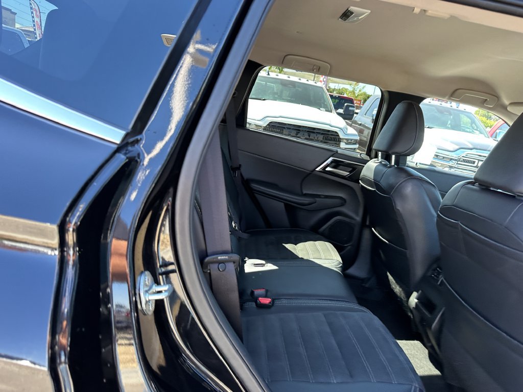 Used 2024 Mitsubishi Outlander SE AWD/4WD image 21