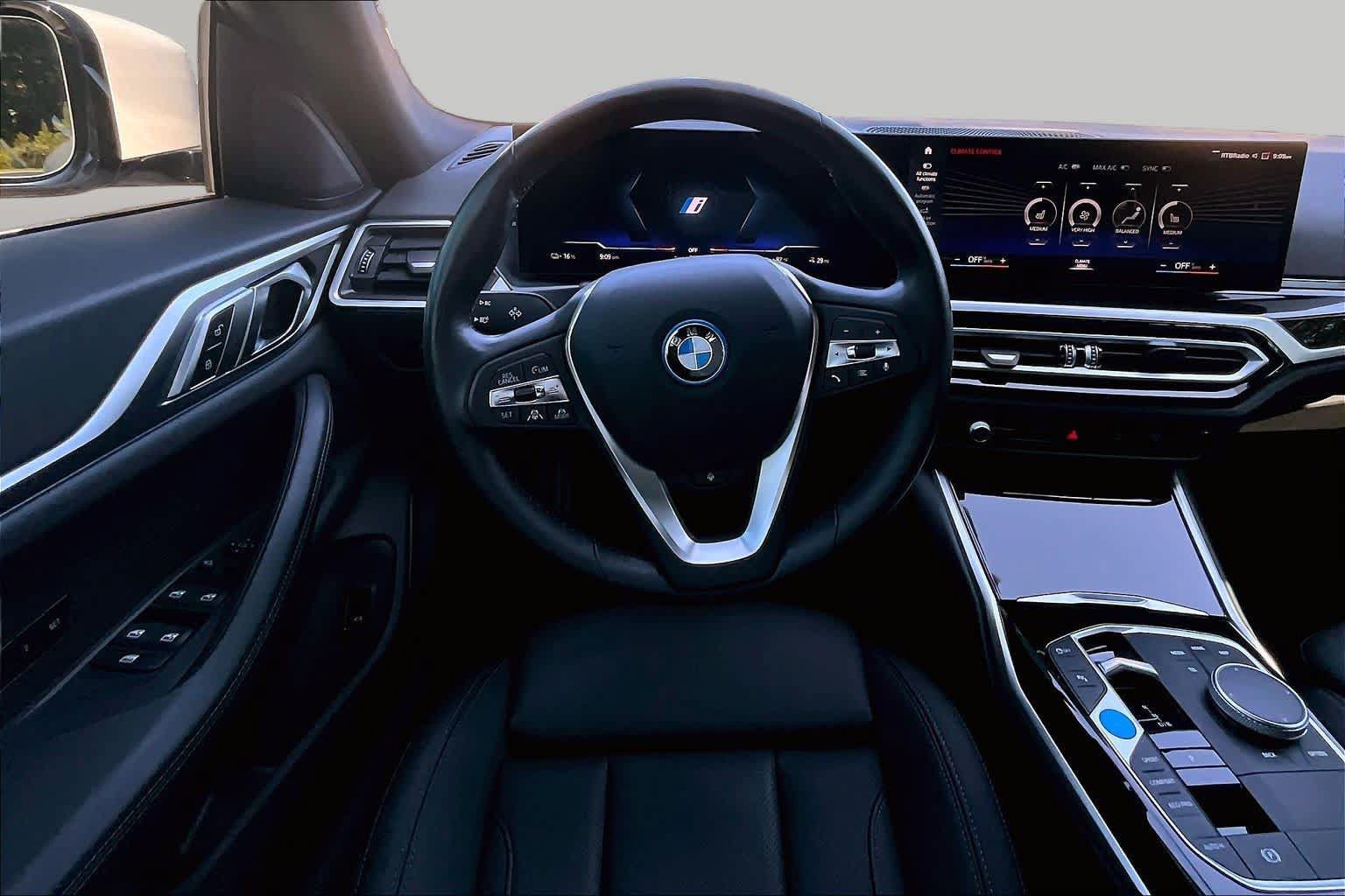Used 2023 BMW i4 eDrive35 RWD image 5
