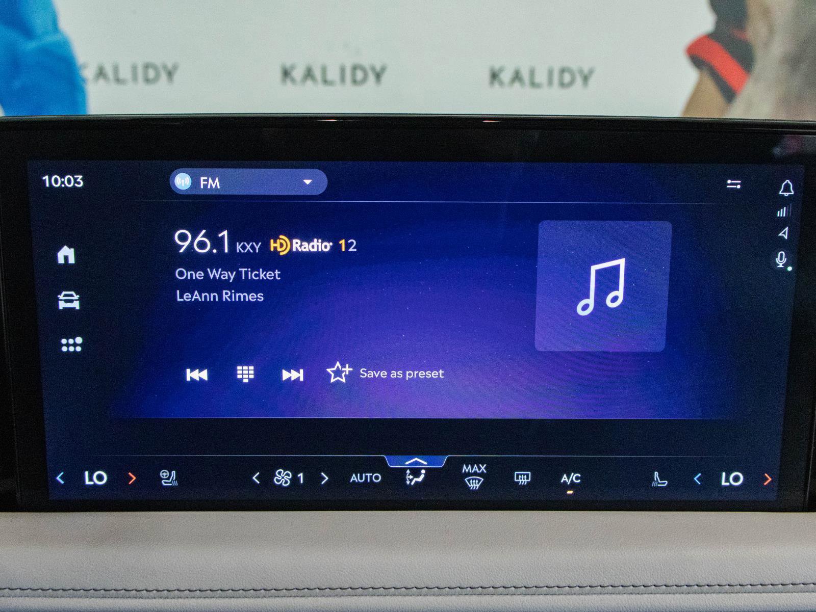 Used 2025 Lincoln Aviator Reserve w/ Equipment Group 201A image 9