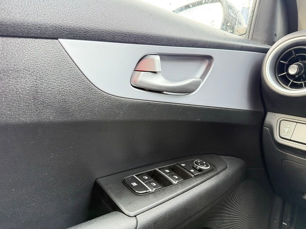 Used 2024 Kia Forte LX image 12