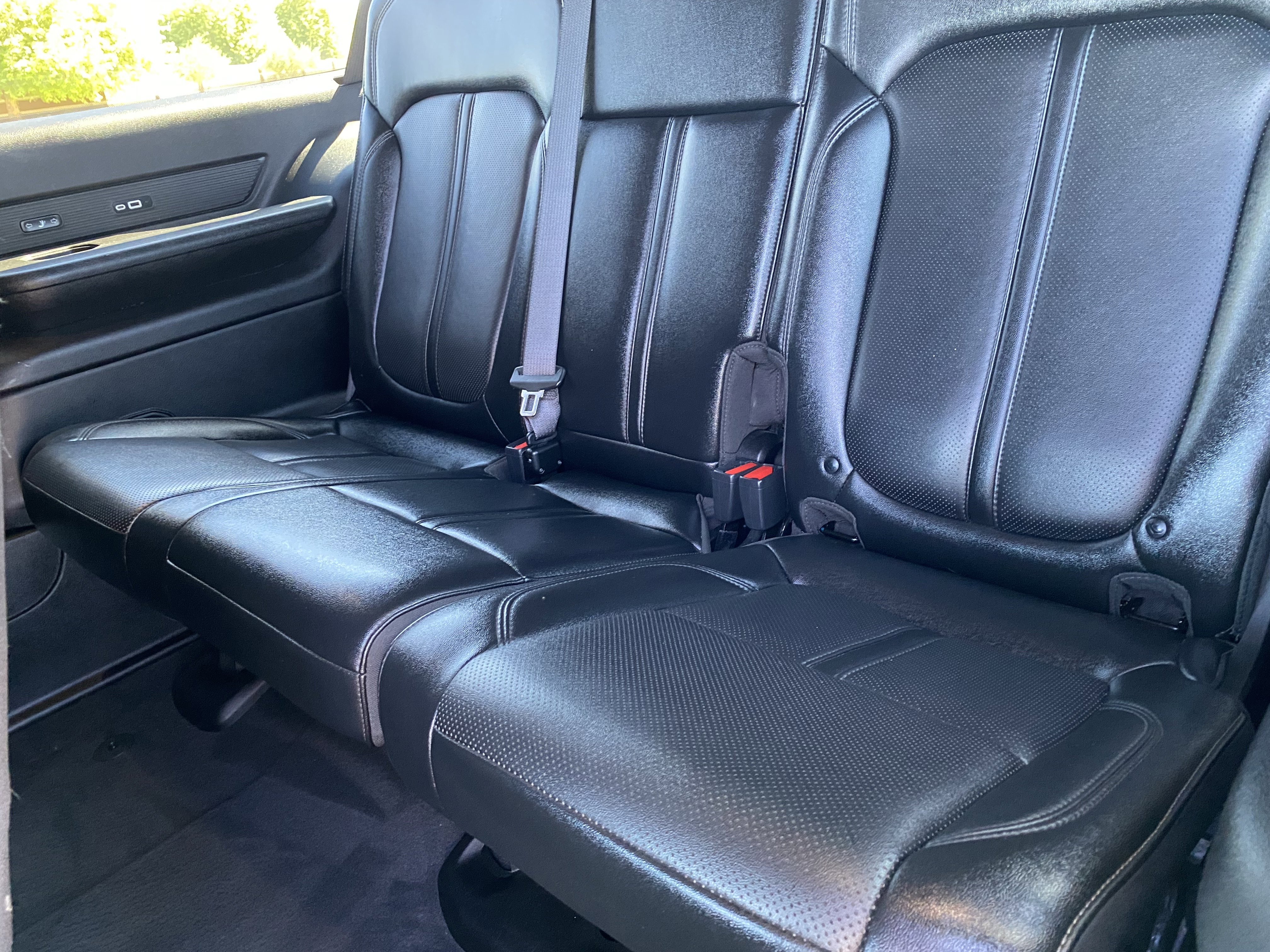 Used 2024 Jeep Wagoneer L 4WD image 16