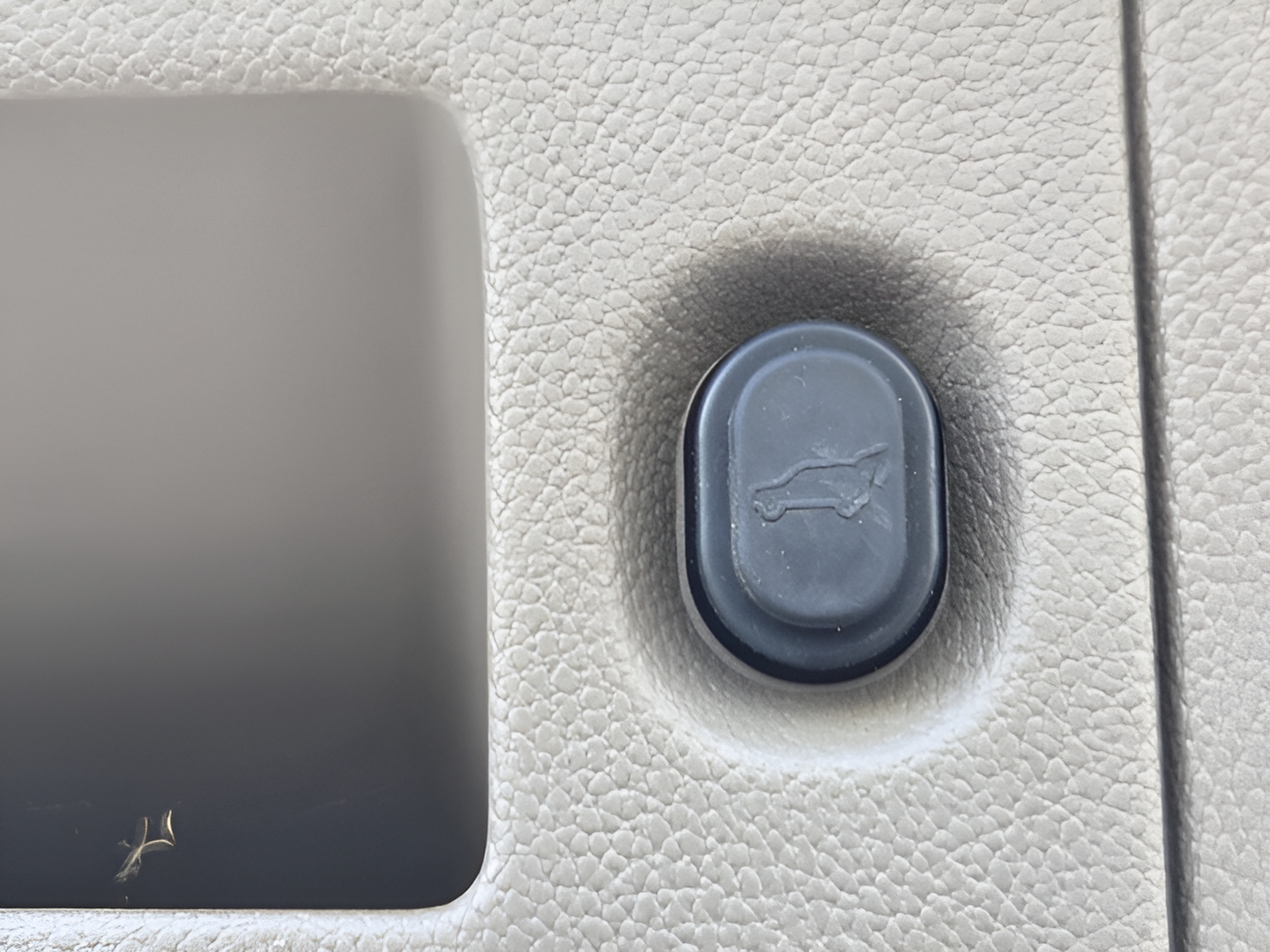 Used 2016 Chevrolet Tahoe LT RWD image 29