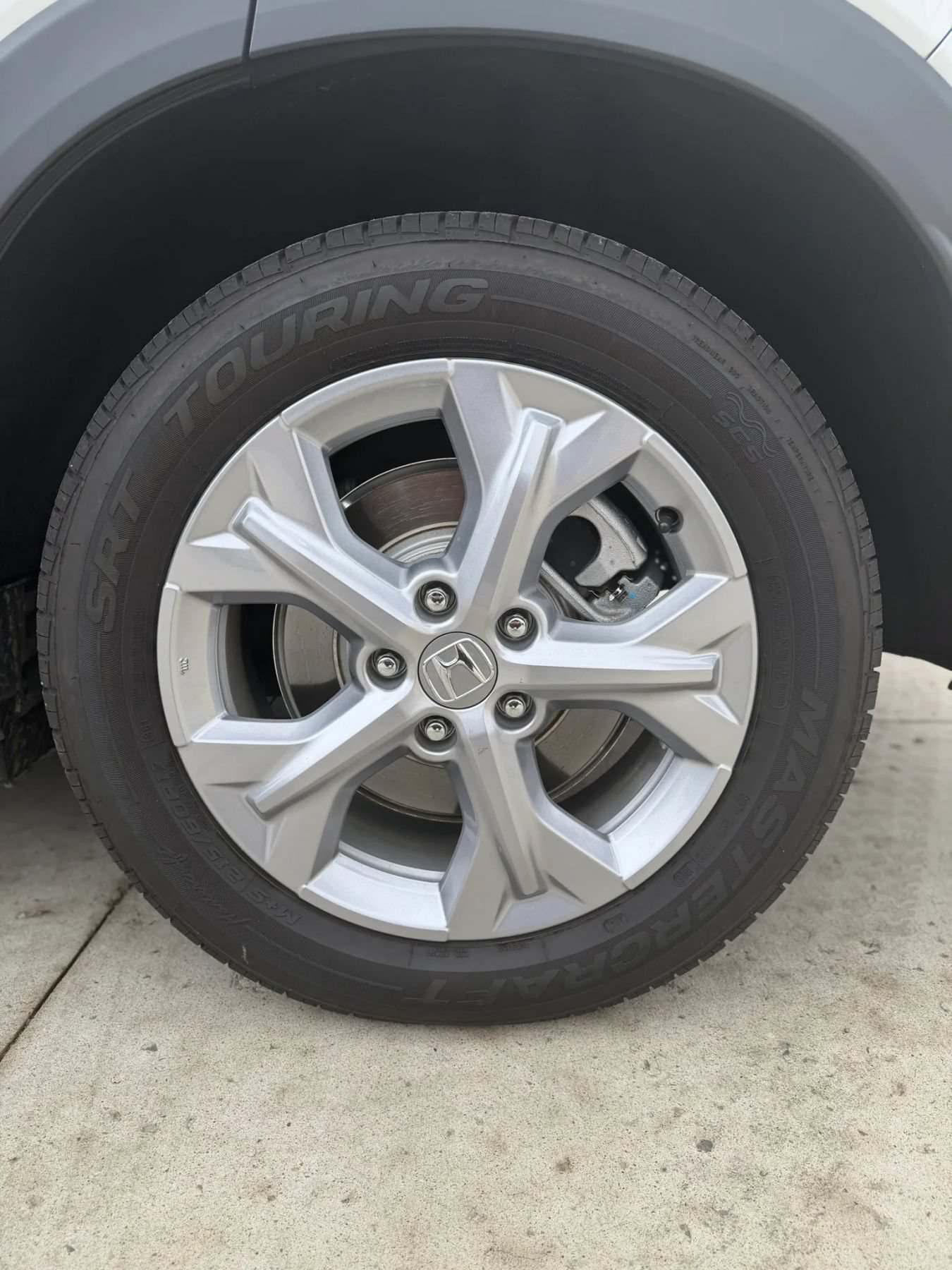 Used 2023 Honda HR-V LX image 12