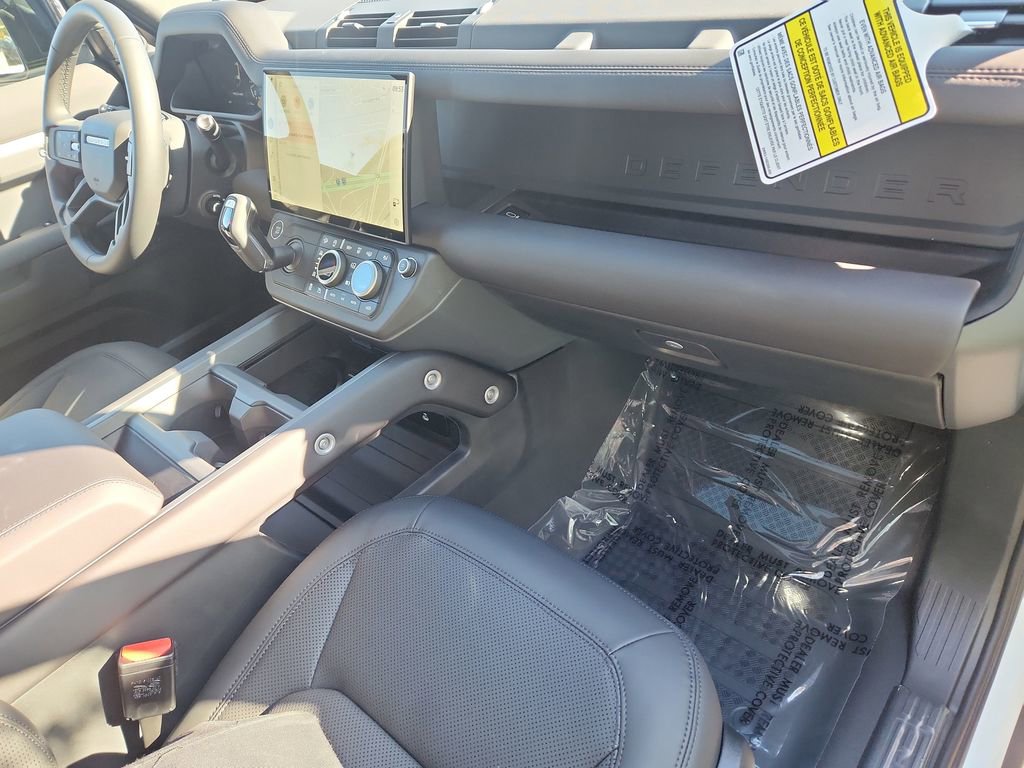 Used 2026 Land Rover Defender 130 S image 27