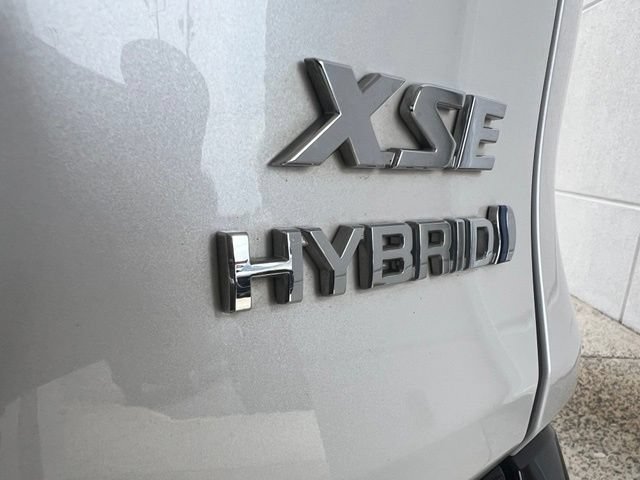 Used 2024 Toyota RAV4 XSE AWD/4WD image 7