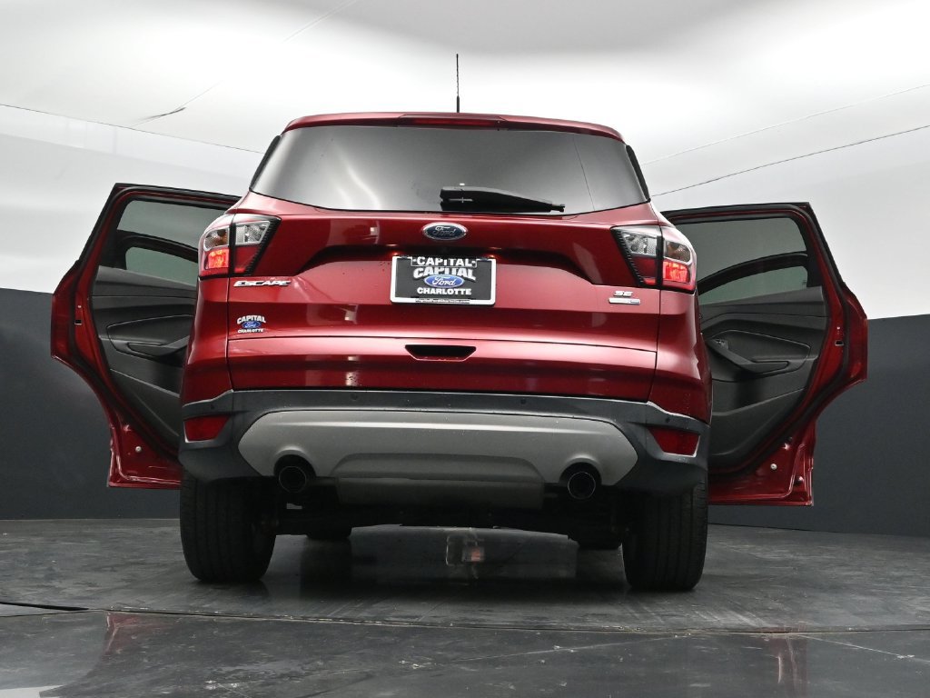 Used 2017 Ford Escape SE w/ Equipment Group 201A AWD/4WD image 38
