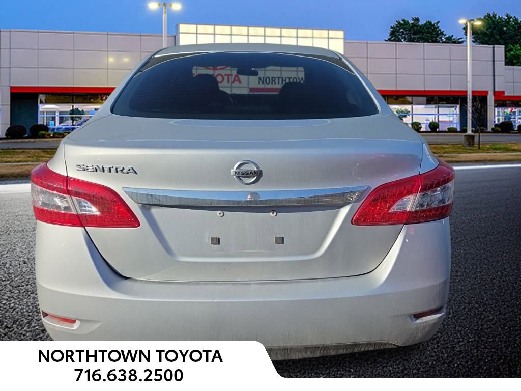 Used 2015 Nissan Sentra S image 5