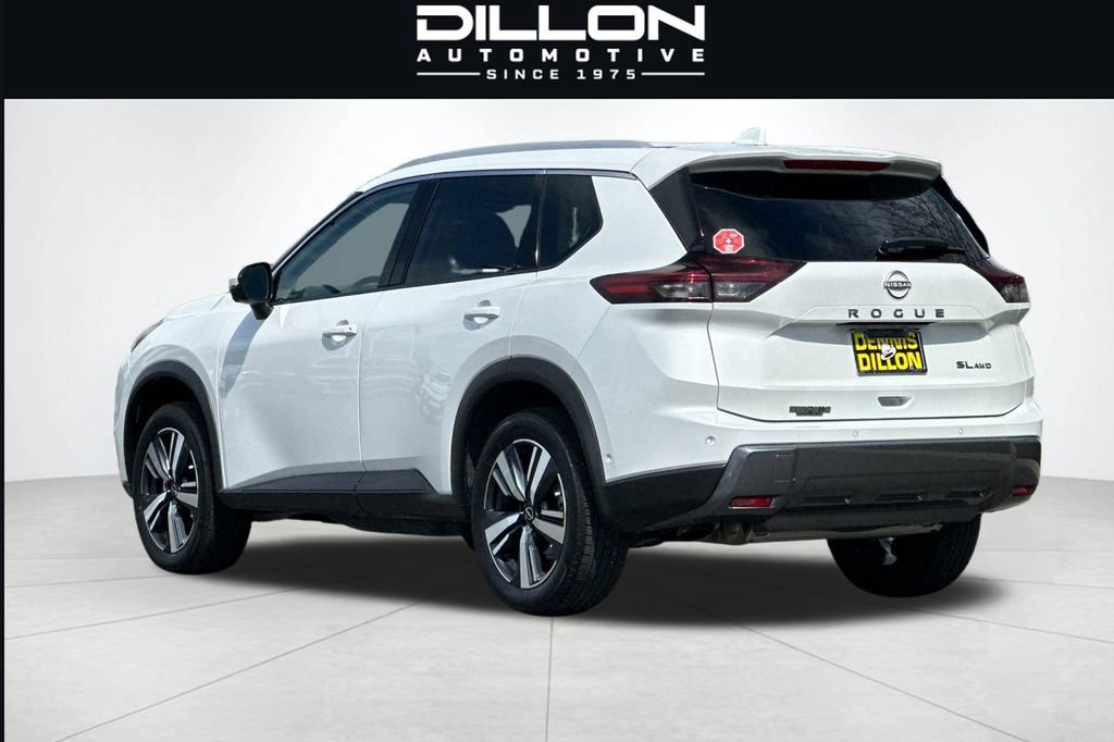 Used 2026 Nissan Rogue SL AWD/4WD image 6