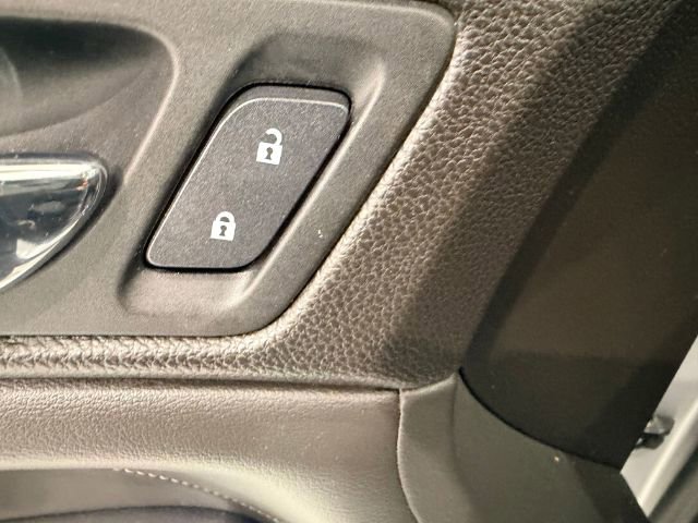 Used 2013 Cadillac SRX Performance w/ Driver Assist Package image 22