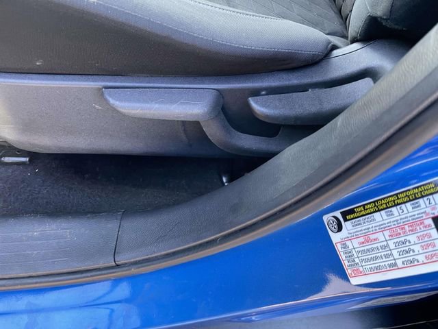 Used 2021 Nissan Kicks S image 10