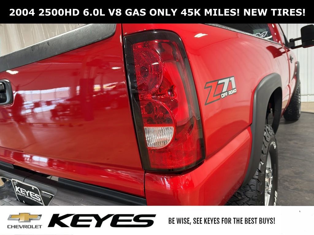 Used 2004 Chevrolet Silverado 2500 W/T w/ Snow Plow Prep Package image 16