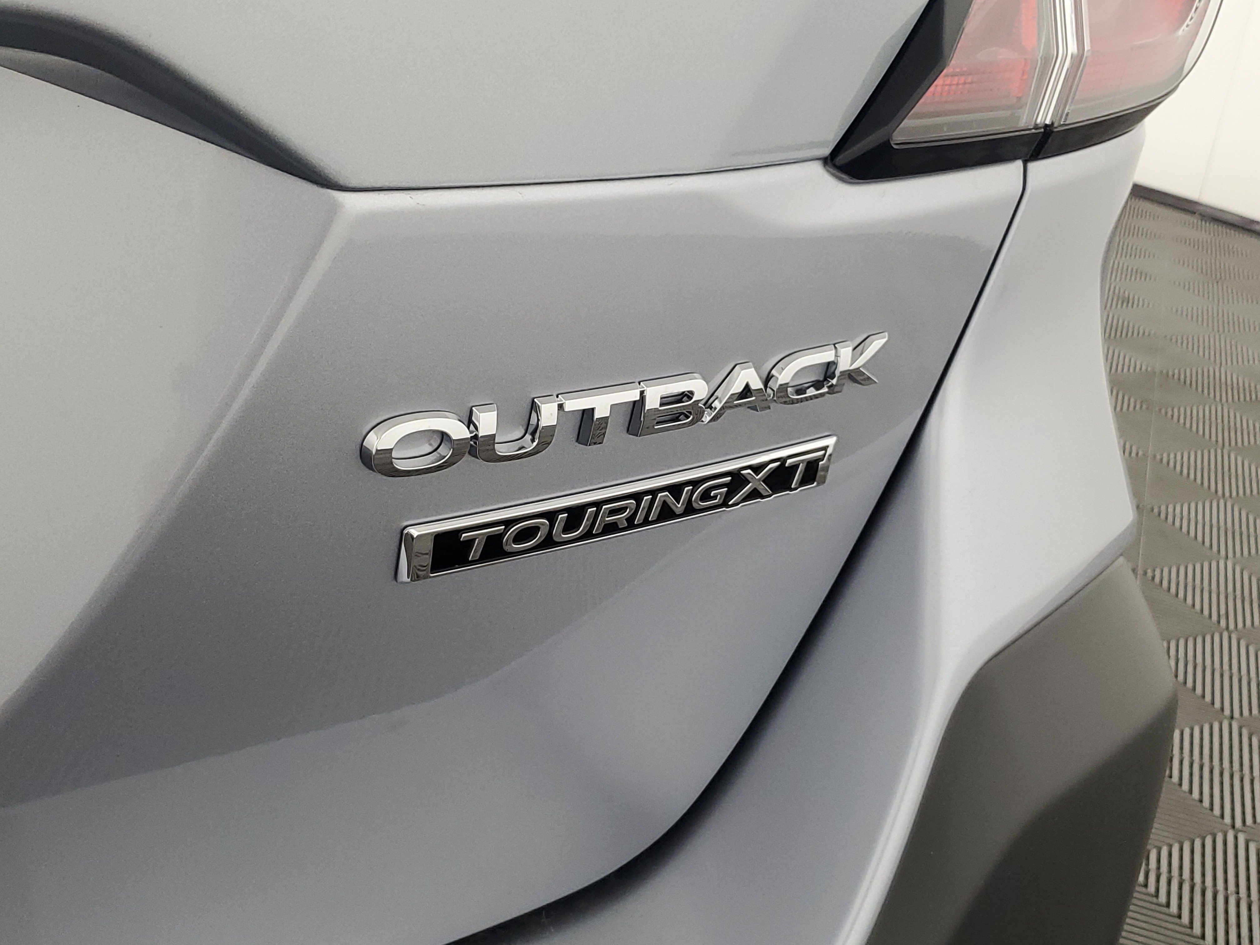 New 2025 Subaru Outback Touring XT image 34
