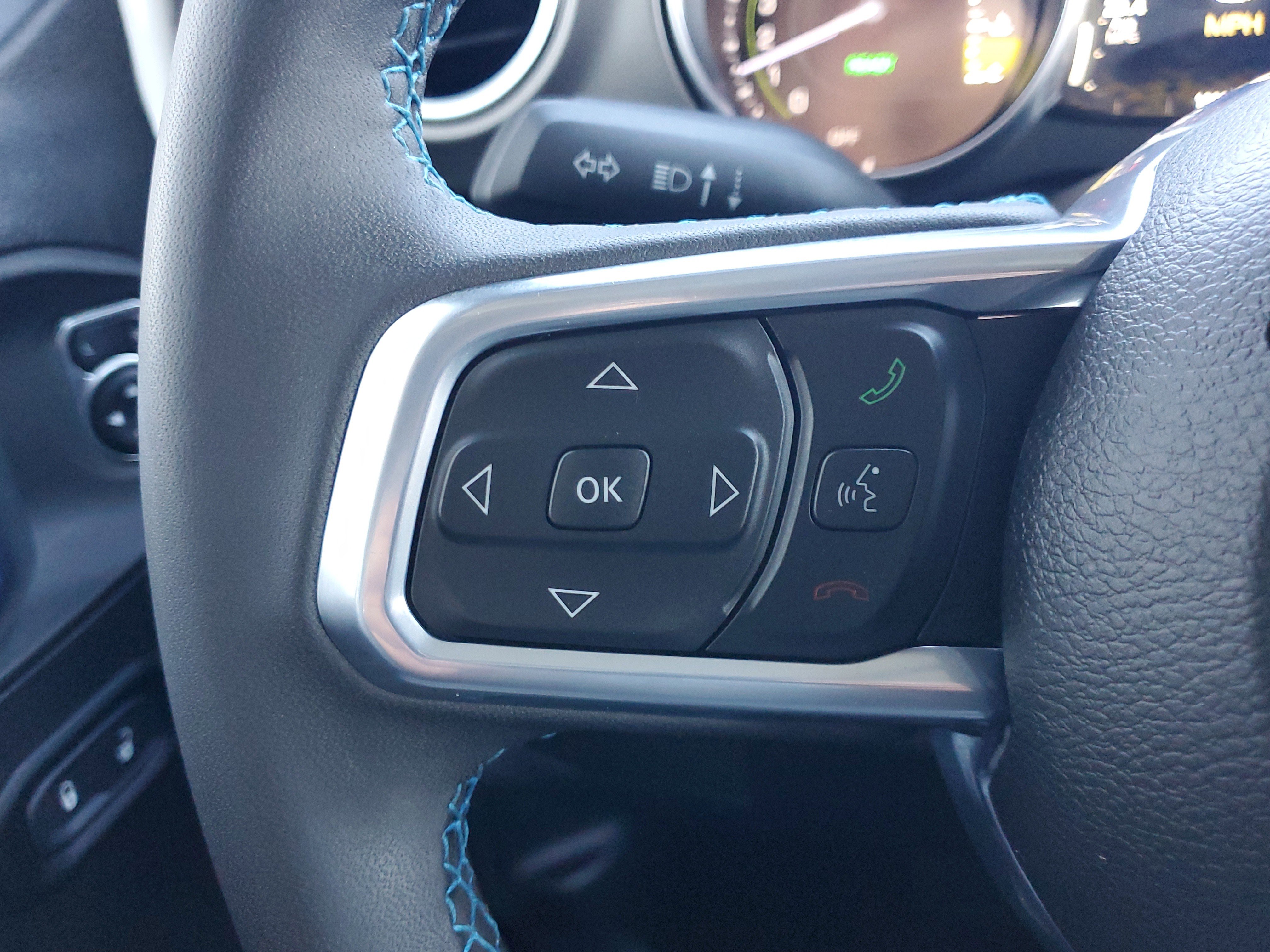 Used 2023 Jeep Wrangler Unlimited Rubicon 4xe image 12