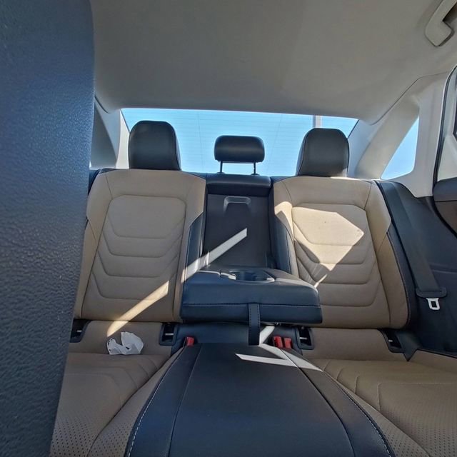 Used 2020 Volkswagen Jetta SEL Premium image 27