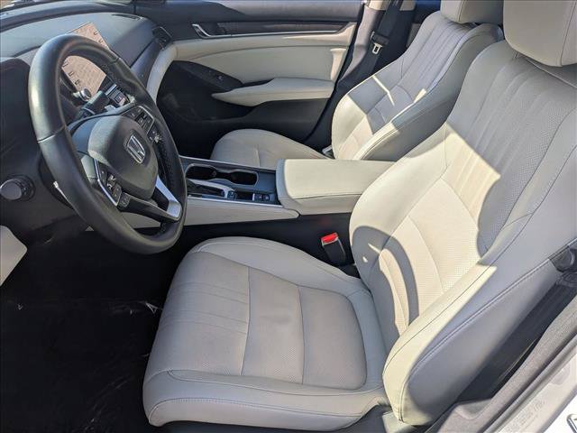 Used 2018 Honda Accord Touring image 17