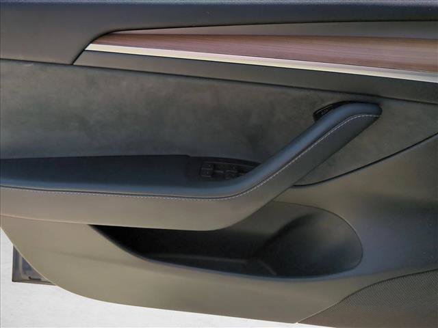 Used 2022 Tesla Model 3 Standard Range RWD image 11