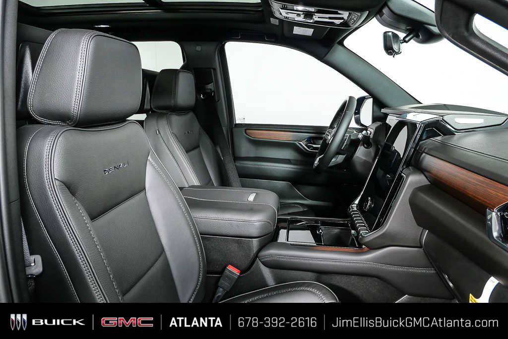 New 2026 GMC Yukon XL Denali w/ Denali Reserve Package AWD/4WD image 25