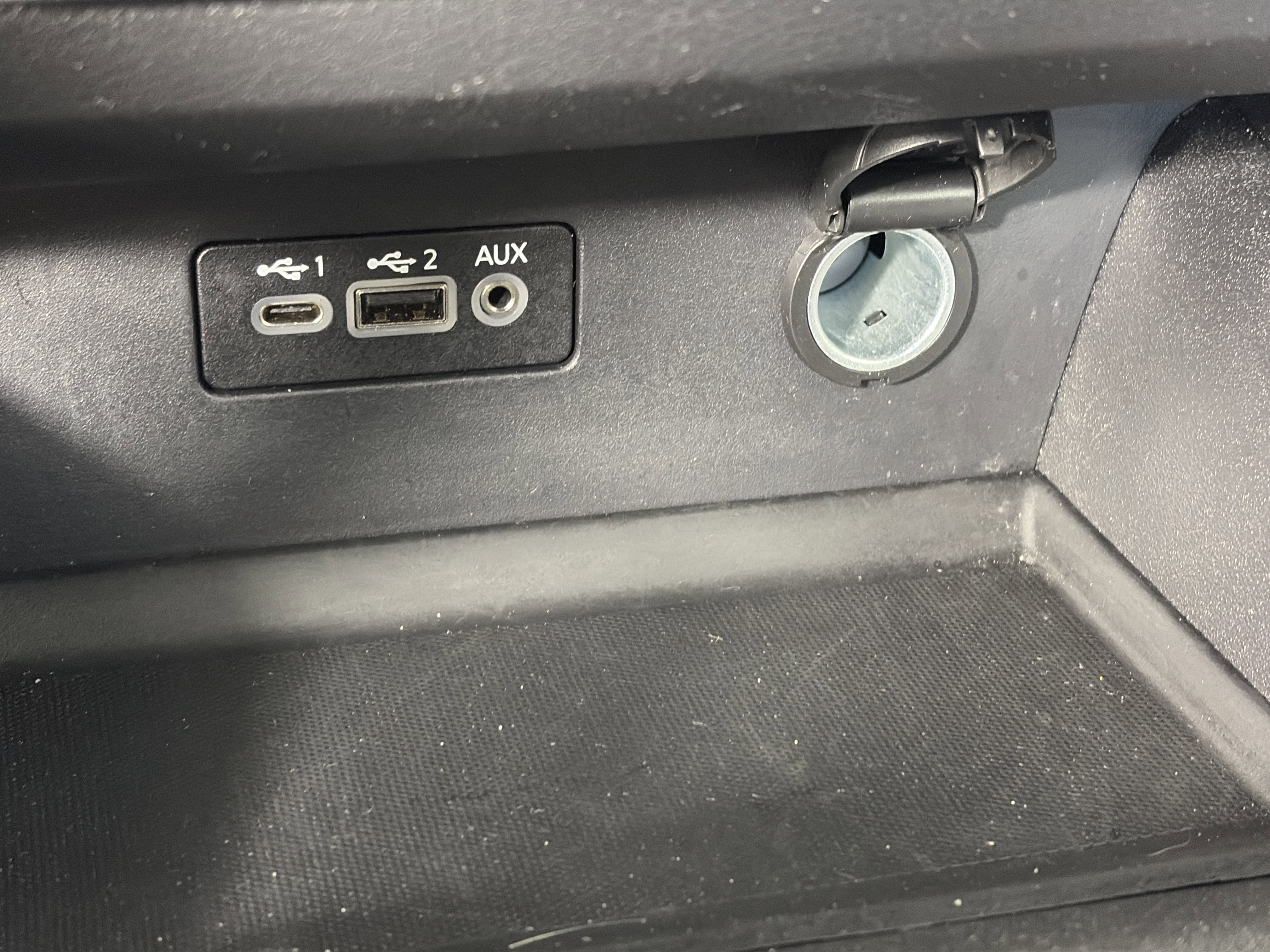 Used 2025 Nissan Altima 2.5 SV FWD image 22