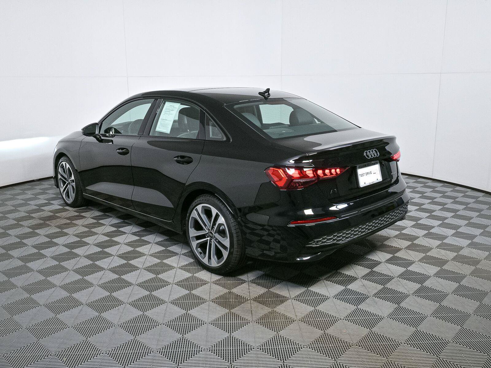 Used 2025 Audi A3 2.0T Premium Plus w/ Premium Plus Package AWD/4WD image 31