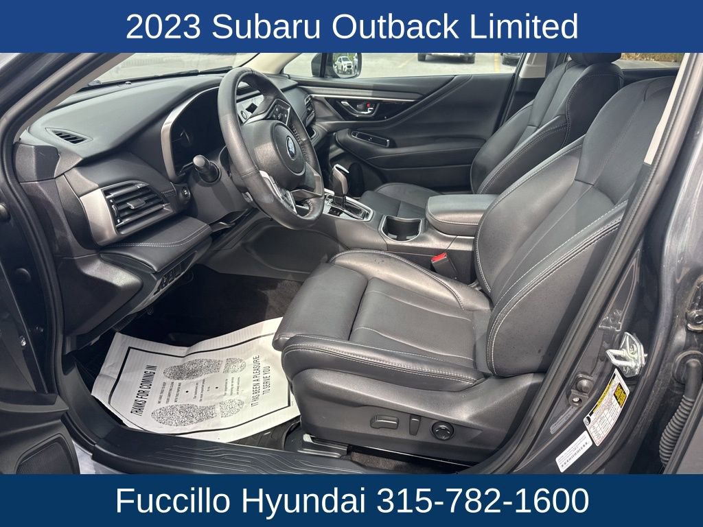 Used 2023 Subaru Outback Limited image 11