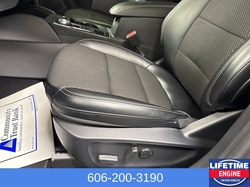Used 2024 Ford Escape SE image 29
